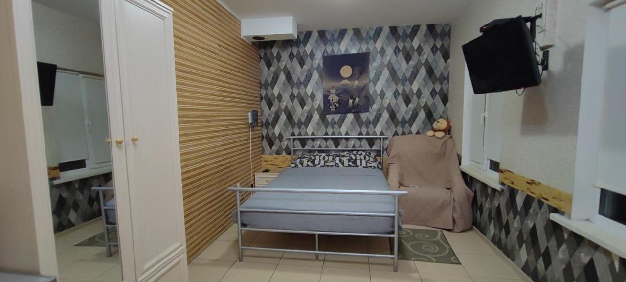 Bambukovyi Gai Apartment Kyiv Exterior photo