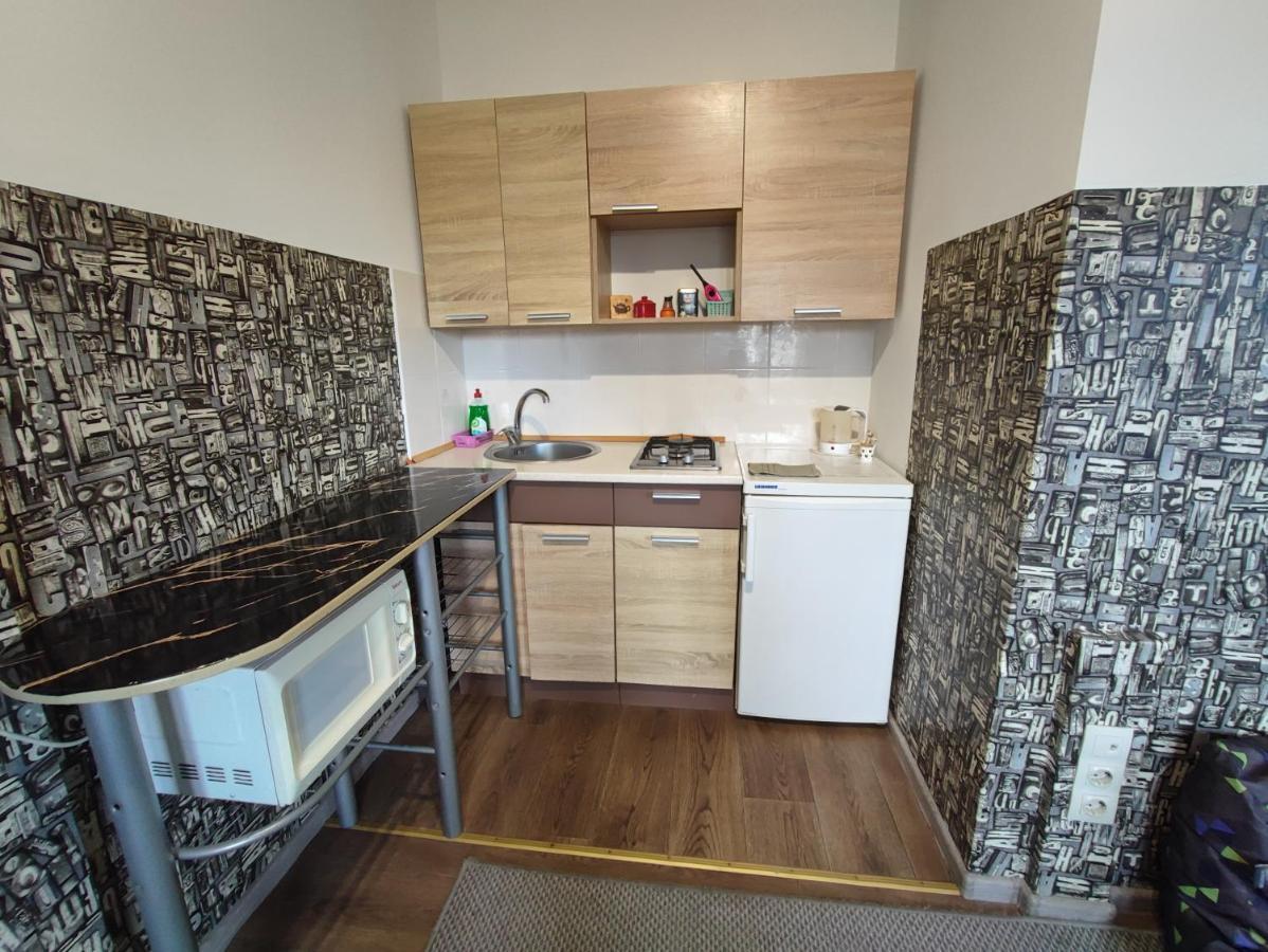 Bambukovyi Gai Apartment Kyiv Exterior photo