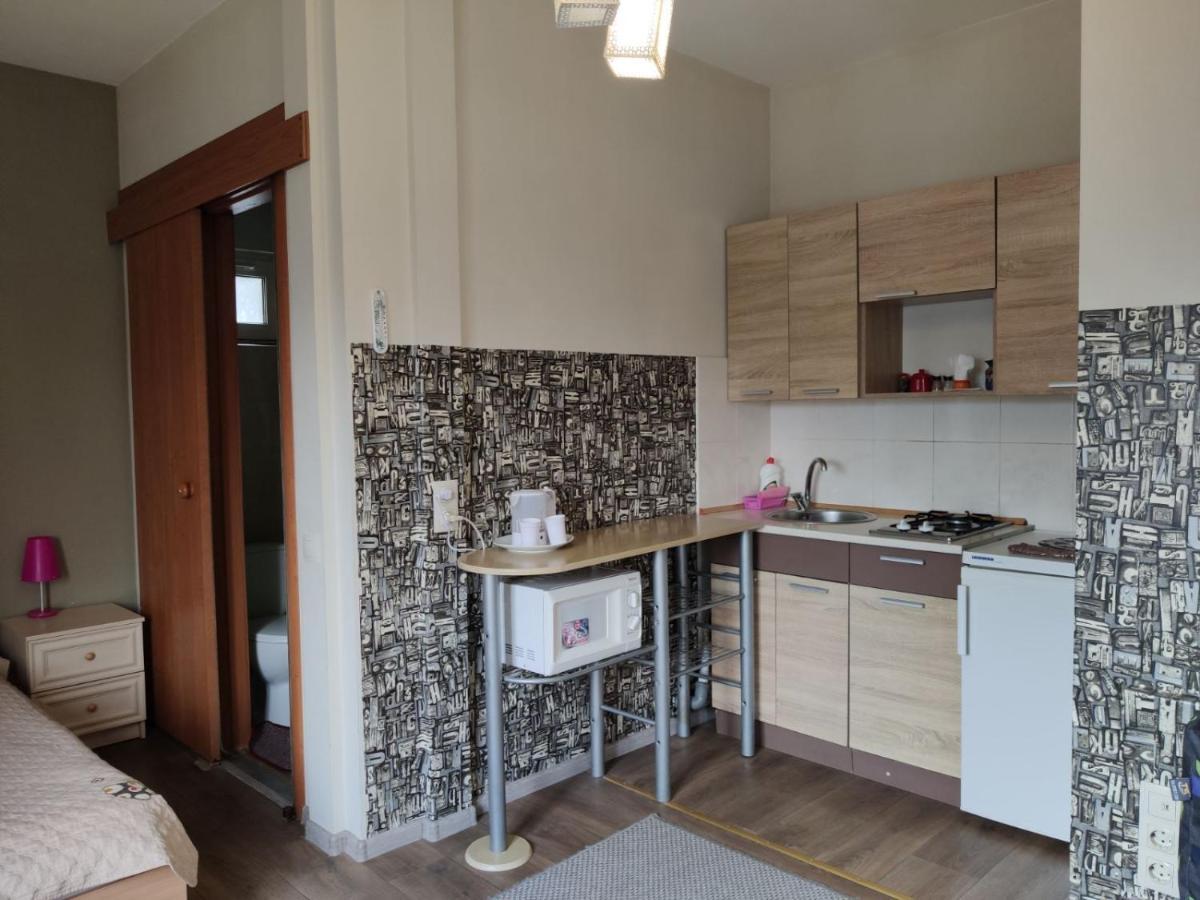 Bambukovyi Gai Apartment Kyiv Exterior photo